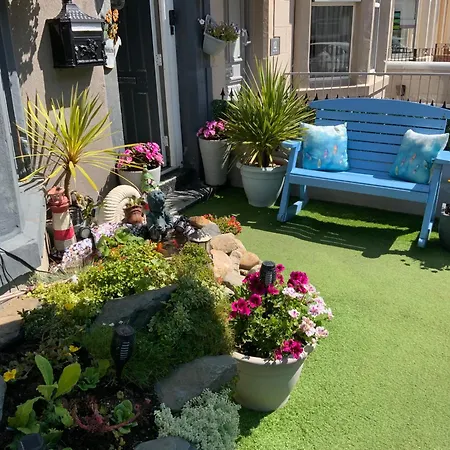 The Glenroy Guest House-2